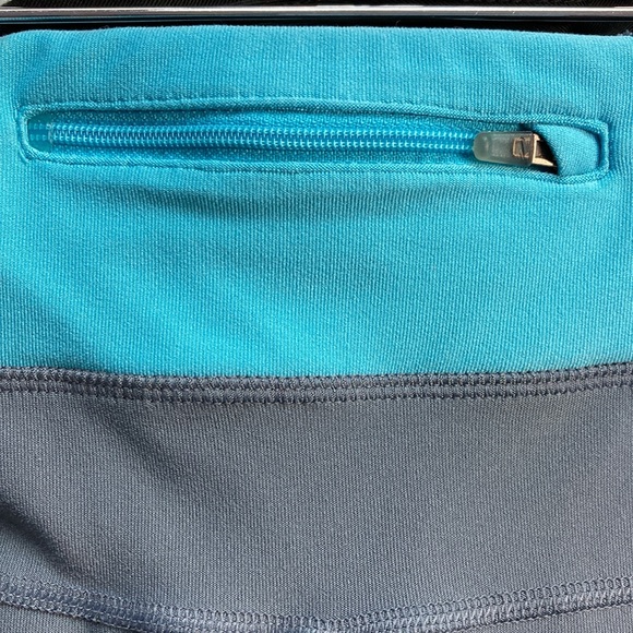 Nike Dri-fit Capri Running Pants size Small Gray & Blue, zip waistband pocket - Picture 6 of 12